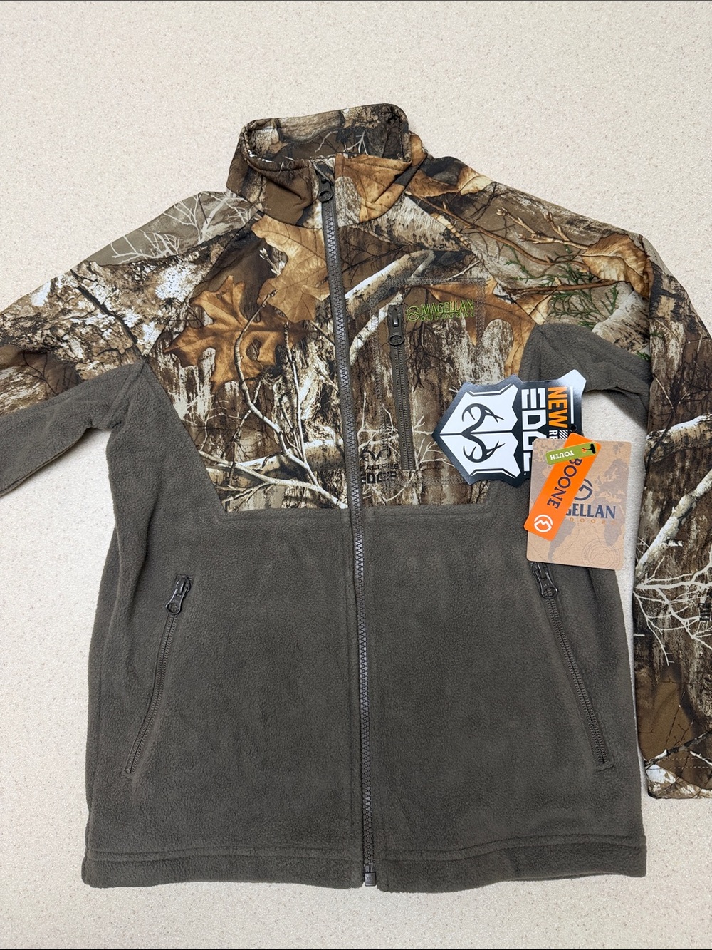 Magellan Outdoors Youth Boone Full Zip Fleece Jacket Realtree Edge Camo Smal S